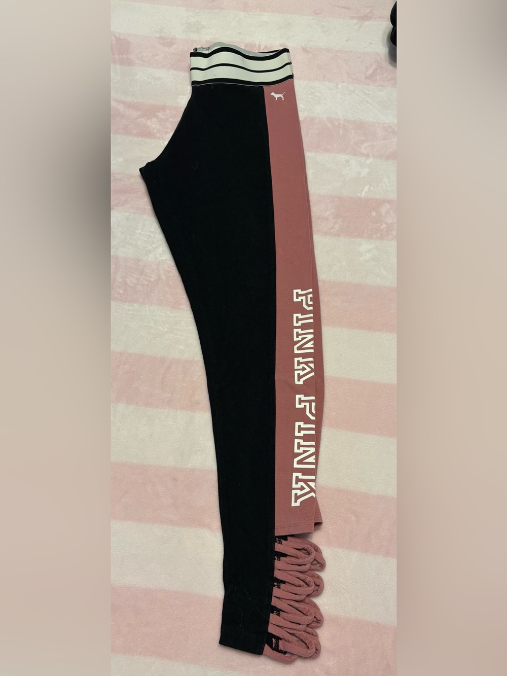 PINK Victoria's Secret Leggings - Picture 2 of 5